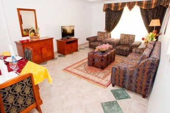safeer hotel suites aparthotel