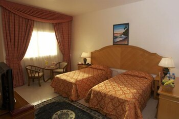 safeer hotel suites aparthotel