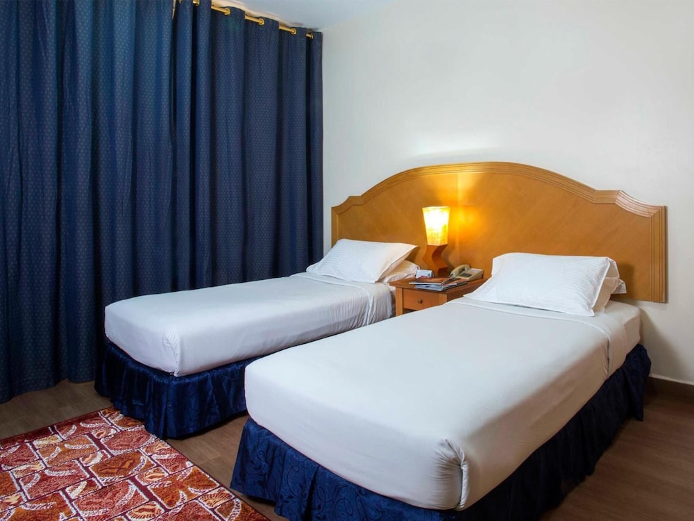 safeer hotel suites aparthotel