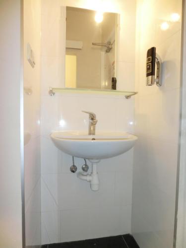 orange tulip hotel amsterdam hostel