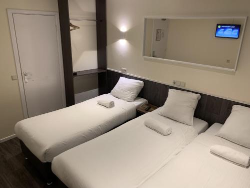 orange tulip hotel amsterdam hostel