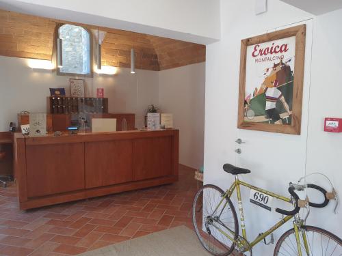 Bosco Della Spina,Florence>>Buonconvento,3 star