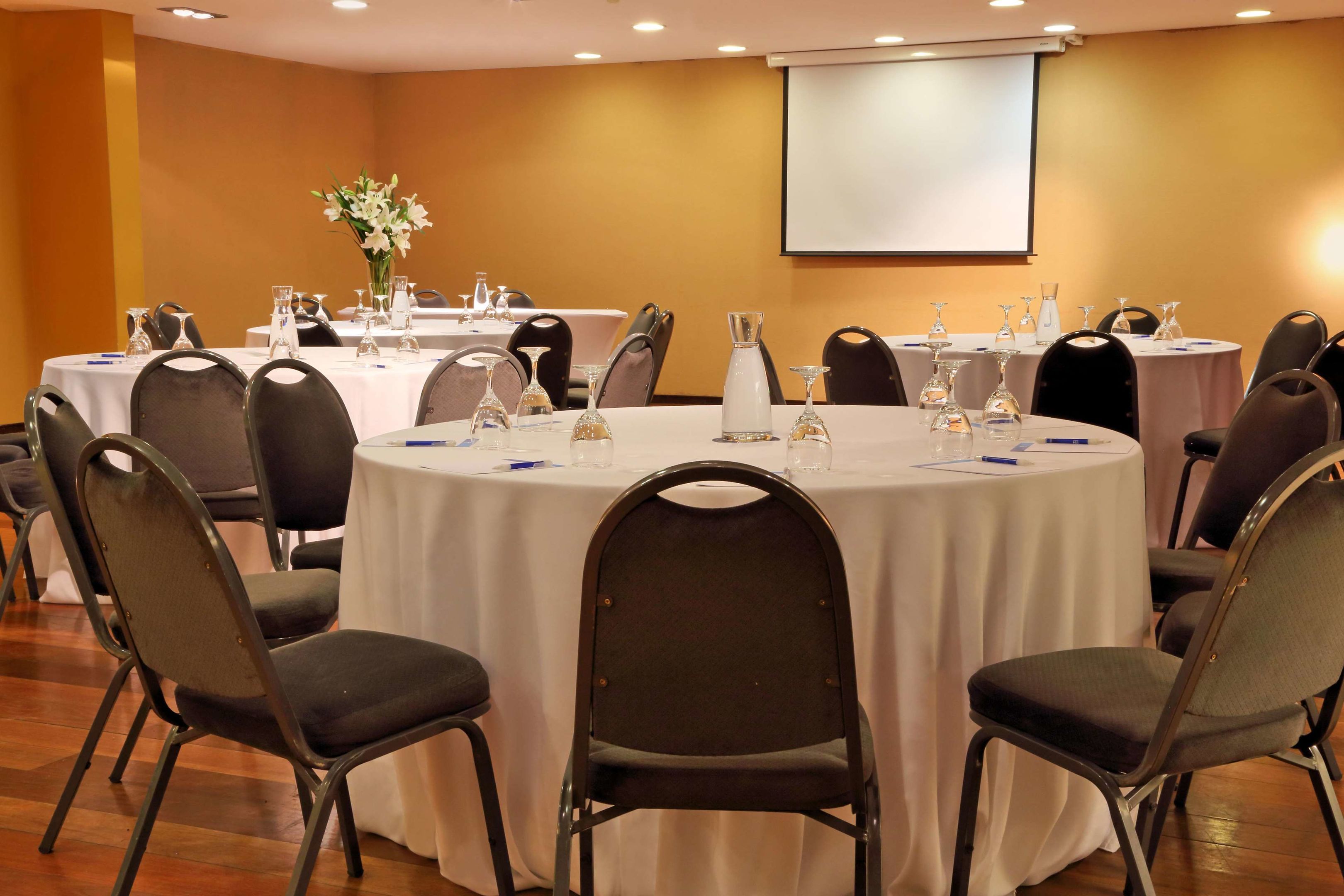 nh montevideo columbia