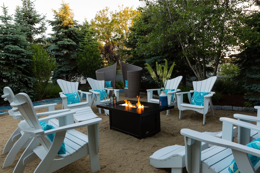 blue inn on the beach