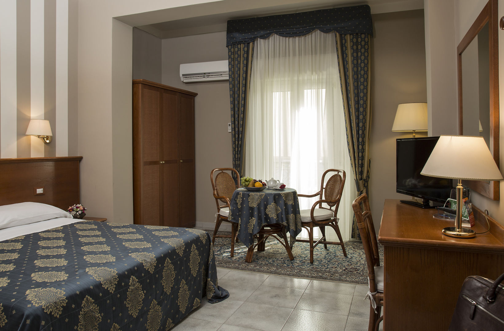 hotel redebora