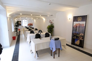 Hotel-Img