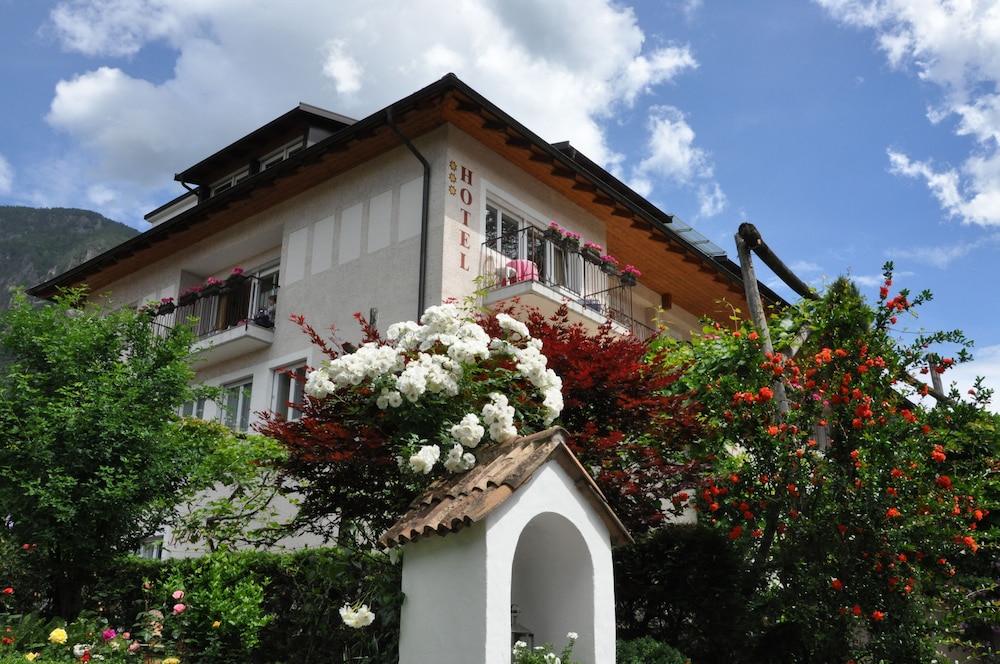 weingarten terlan rooms and breakfast