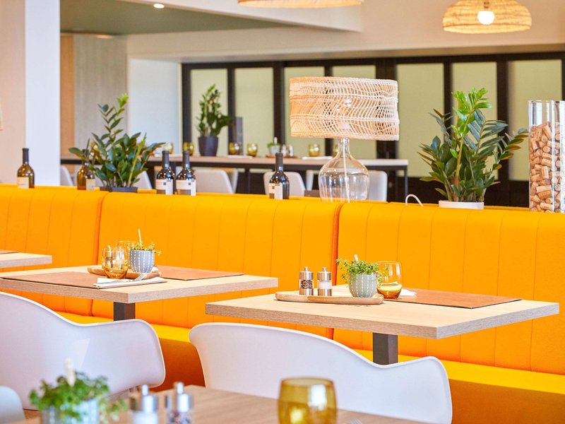 ibis la roche sur yon