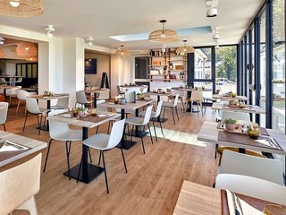 ibis la roche sur yon