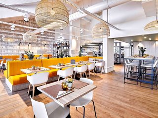 ibis la roche sur yon