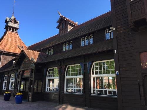 zhong hua hotel chinski