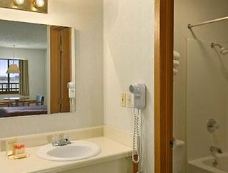 Cactus Inn & Suites,Mountain Grove>>Cabool,3 star