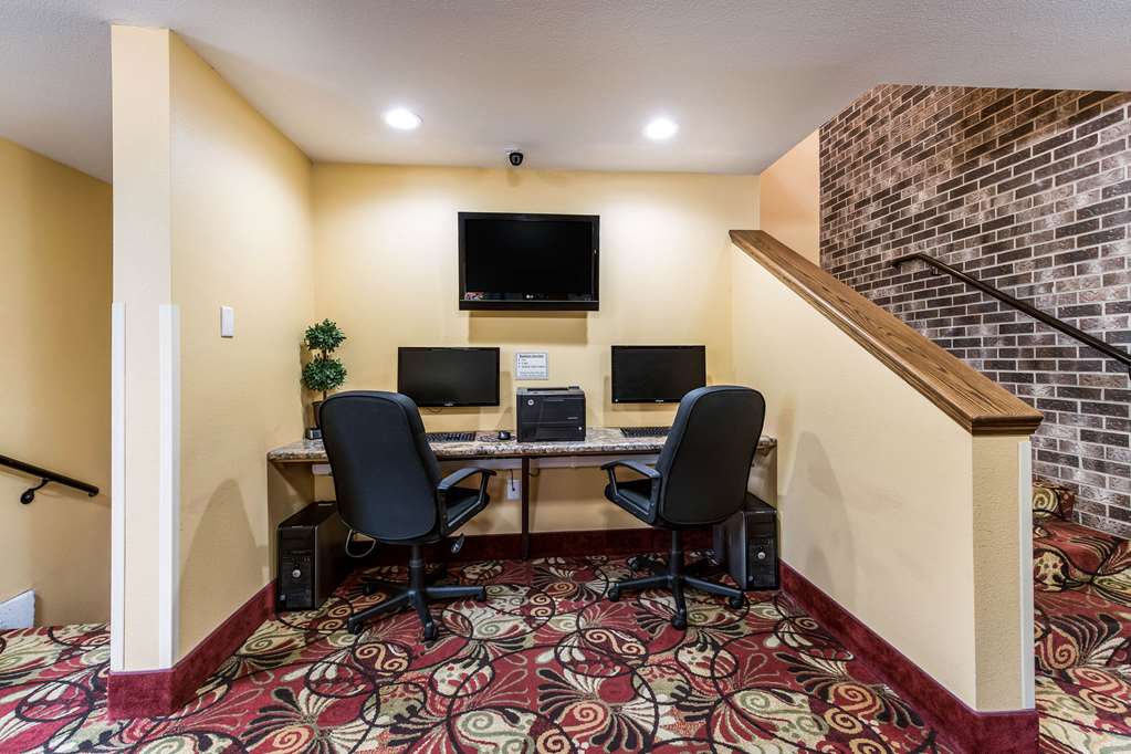 econo lodge mayo clinic area