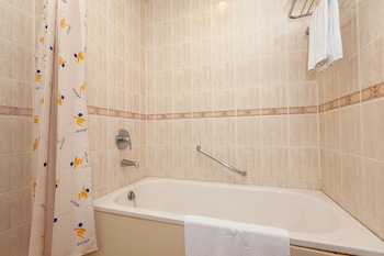 hoya hot springs hotel