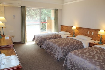 hoya hot springs hotel