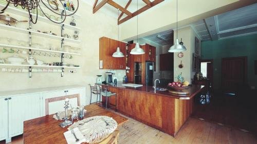 acorn guest house