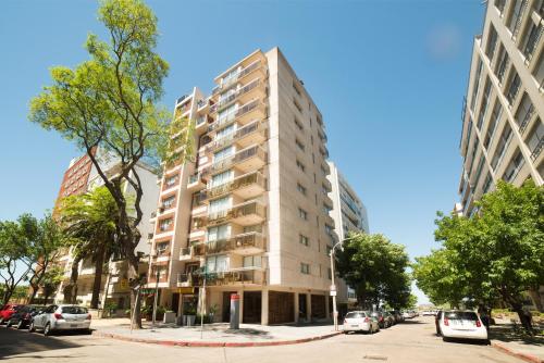 27 Suites Apart Hotel,Pocitos>>Montevideo,4 star