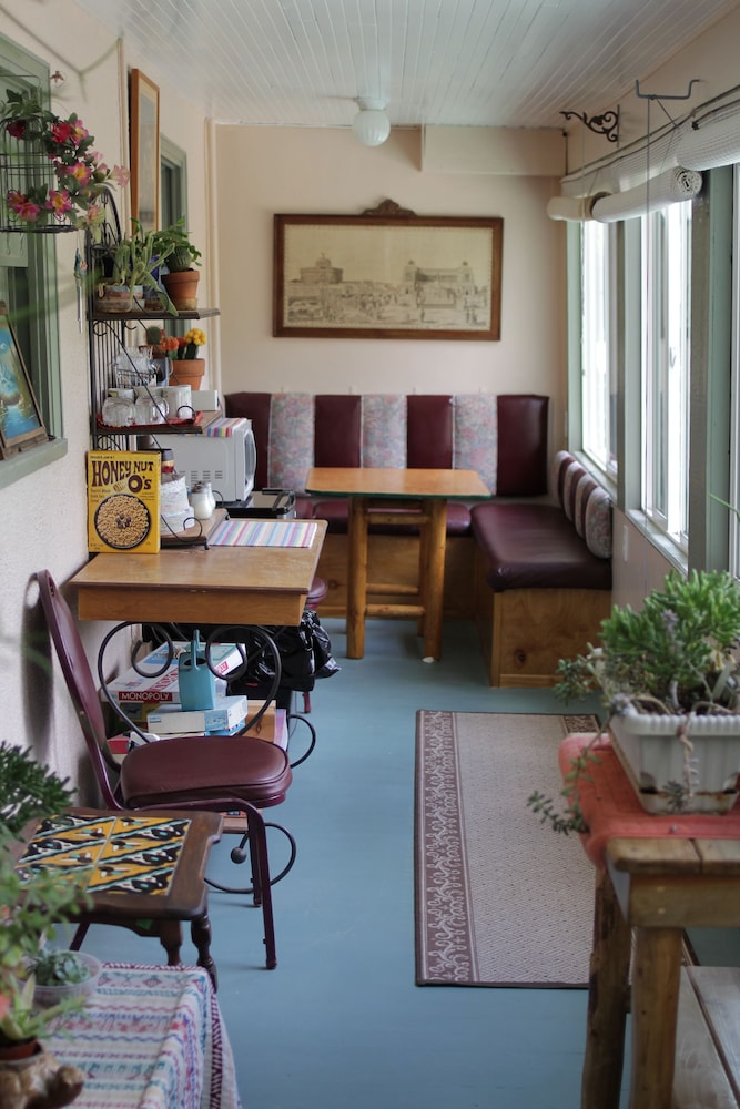 historic smith hotel bandb