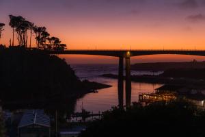 Noyo Harbor Inn Restaurant And Tavern,500 Casa Del Noyo Drive,4 star