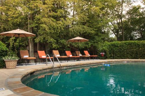 Chanticleer Inn Bed & Breakfast,Dalton>>Chattanooga,3 star