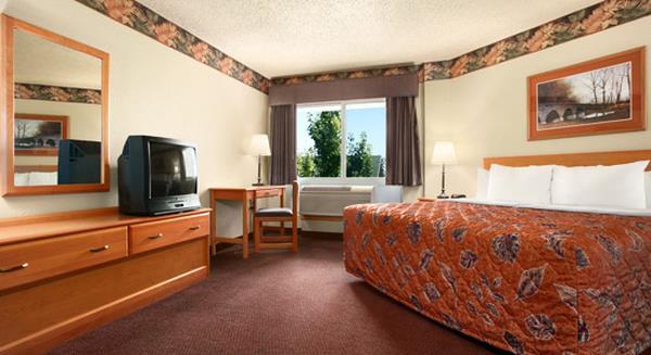 fossil creek hotel and suites