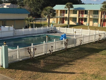 Garden Inn & Suites,Pensacola>>Ensley,2 star