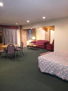 new martinsville inn