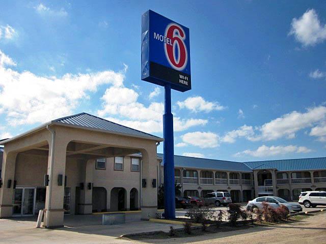 motel 6 seguin tx