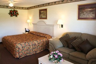 Country Hearth Inn & Suites Union City,Memphis>>Martin,2.5 star