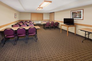 Americinn By Wyndham Grundy Center,Marshalltown>>Grundy Center,3 star