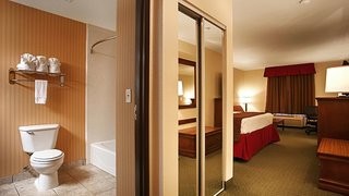 holiday inn express and suites n waco area west