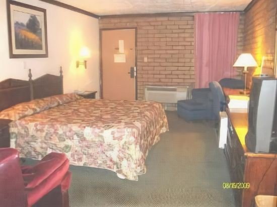 carthage inn