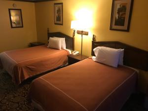 carthage inn