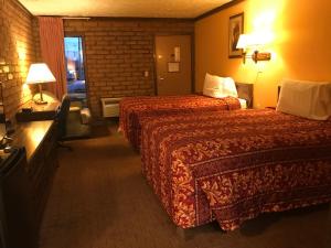 carthage inn