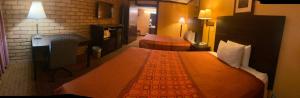 carthage inn