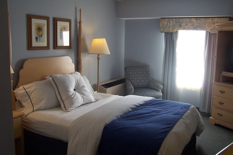 bristol harbor inn