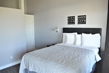 beachfront manor hotel