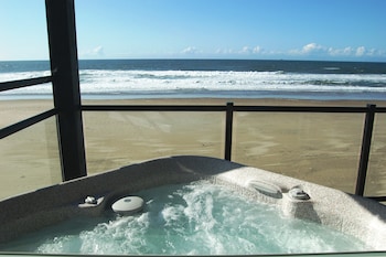 beachfront manor hotel