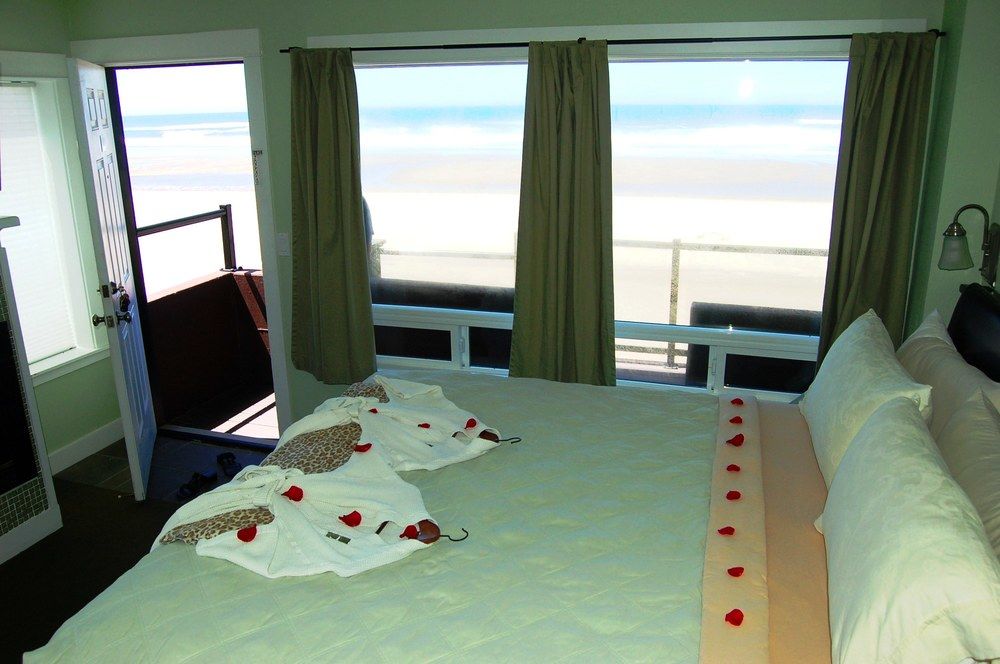 beachfront manor hotel