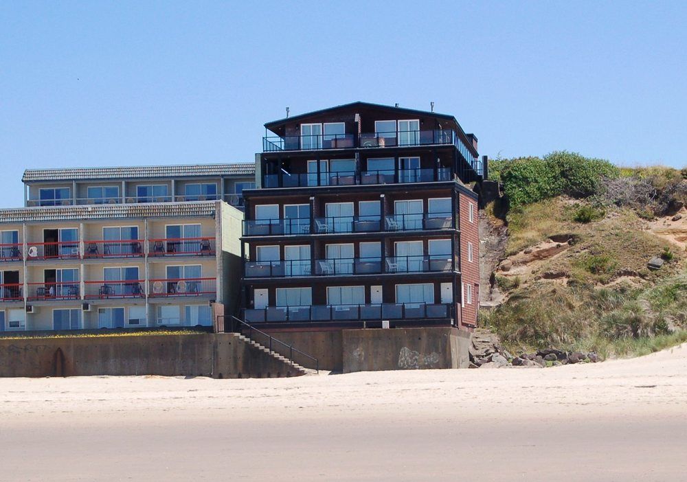 beachfront manor hotel