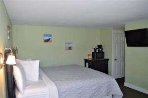 beachfront manor hotel