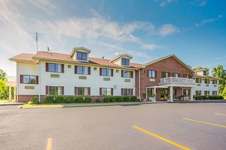 Econo Lodge Inn & Suites,Jackson>>Covington,2 star