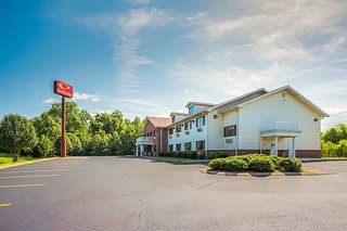 Econo Lodge Inn & Suites,Jackson>>Covington,2 star
