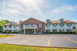 Econo Lodge Inn & Suites,Jackson>>Covington,2 star