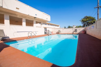 pismo beachwalker inn and suites