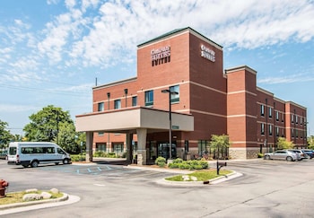 comfort suites canton detroit
