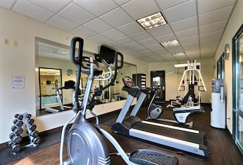 comfort suites canton detroit