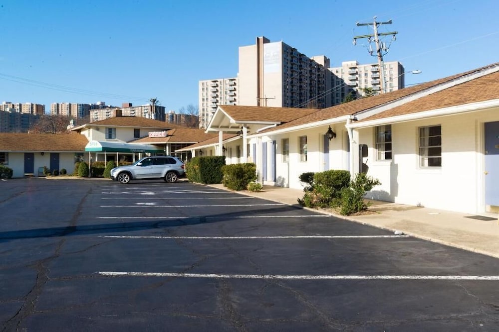 budget host travelers motel