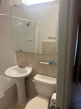 budget host travelers motel