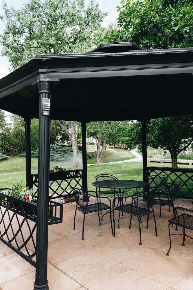 boulder twin lakes inn